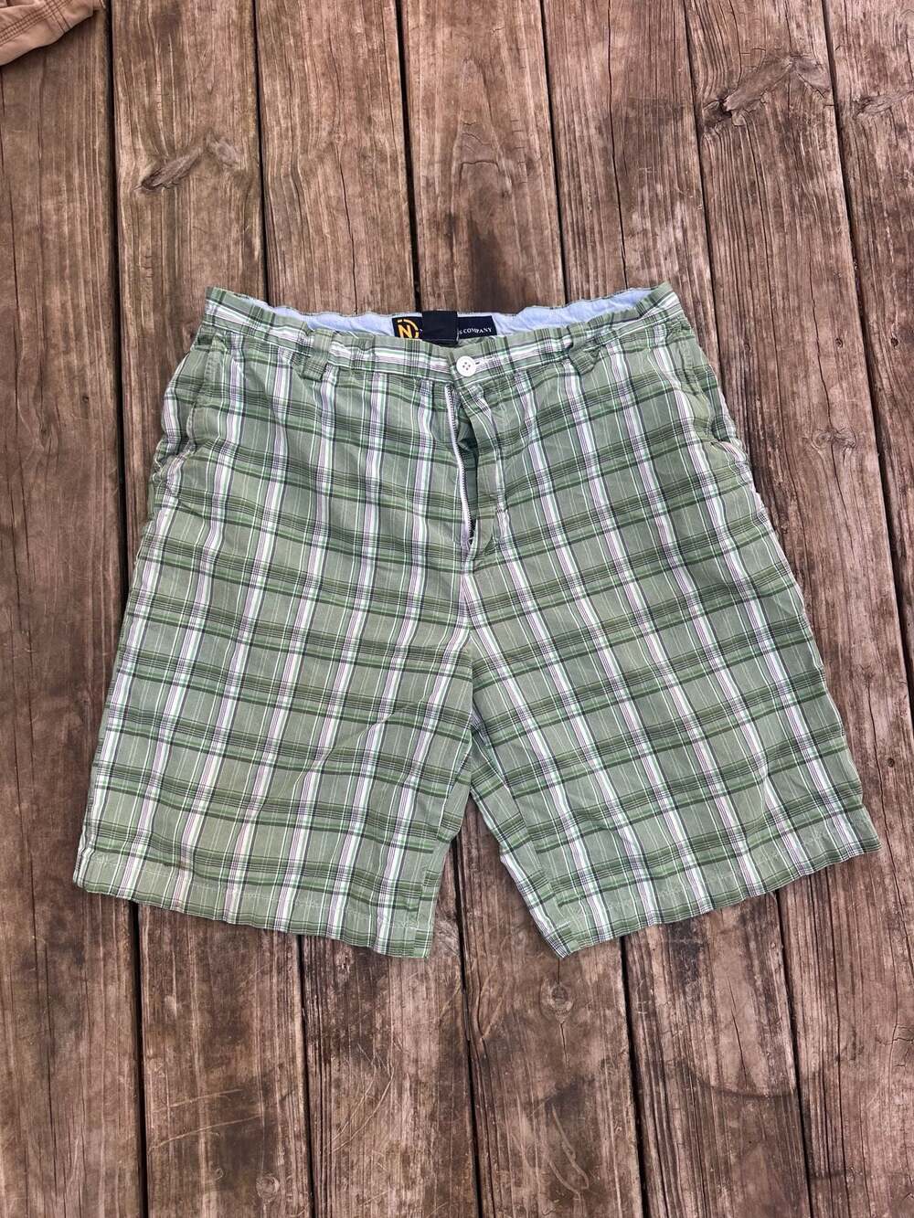 Nautica Jeans Company Men's Green Plaid Flat Front Shorts Size 38